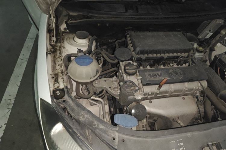 Used Skoda Fabia 2012 1.6L Manual Cool Black Edition Engine Bay Right