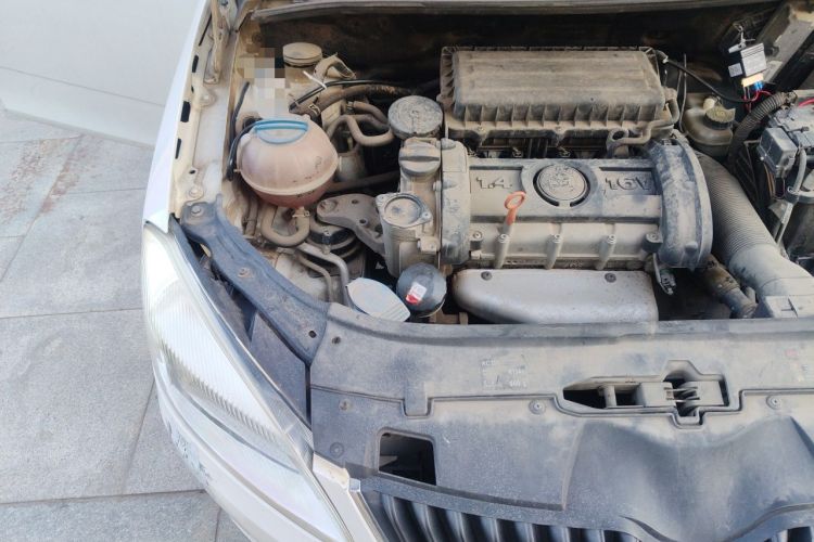 Used Skoda Fabia 2012 1.4L Automatic Crystal Edition Engine Bay Right