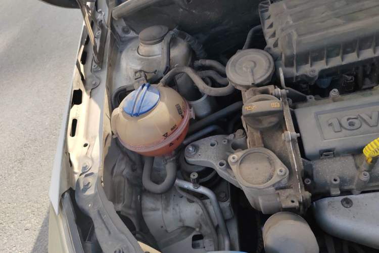 Used Skoda Fabia 2012 1.6L Automatic Sport Edition Engine Bay Right