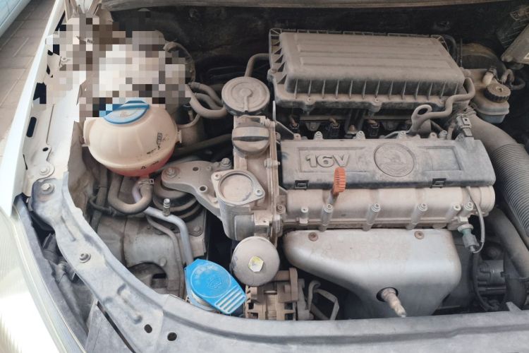 Used Skoda Fabia 2012 1.6L Manual Cool Black Edition Engine Bay Right