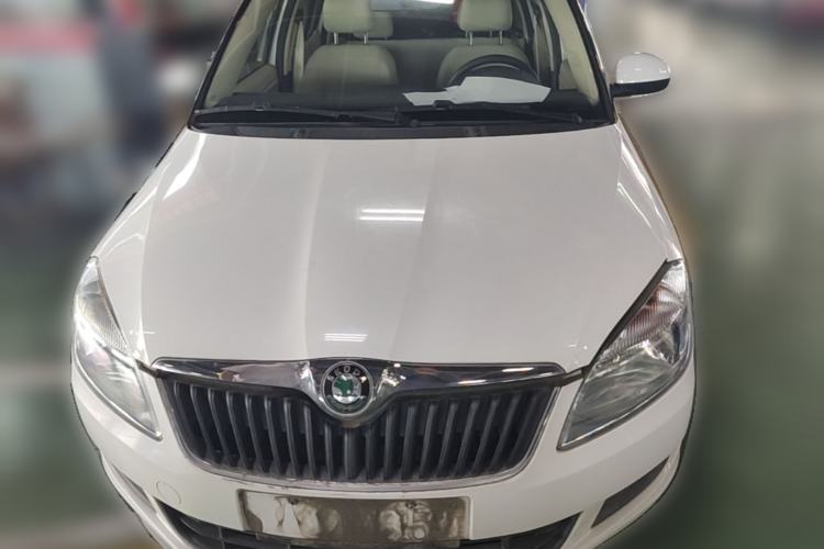 Used Skoda Fabia 2012 1.4L Manual Crystal Edition Front