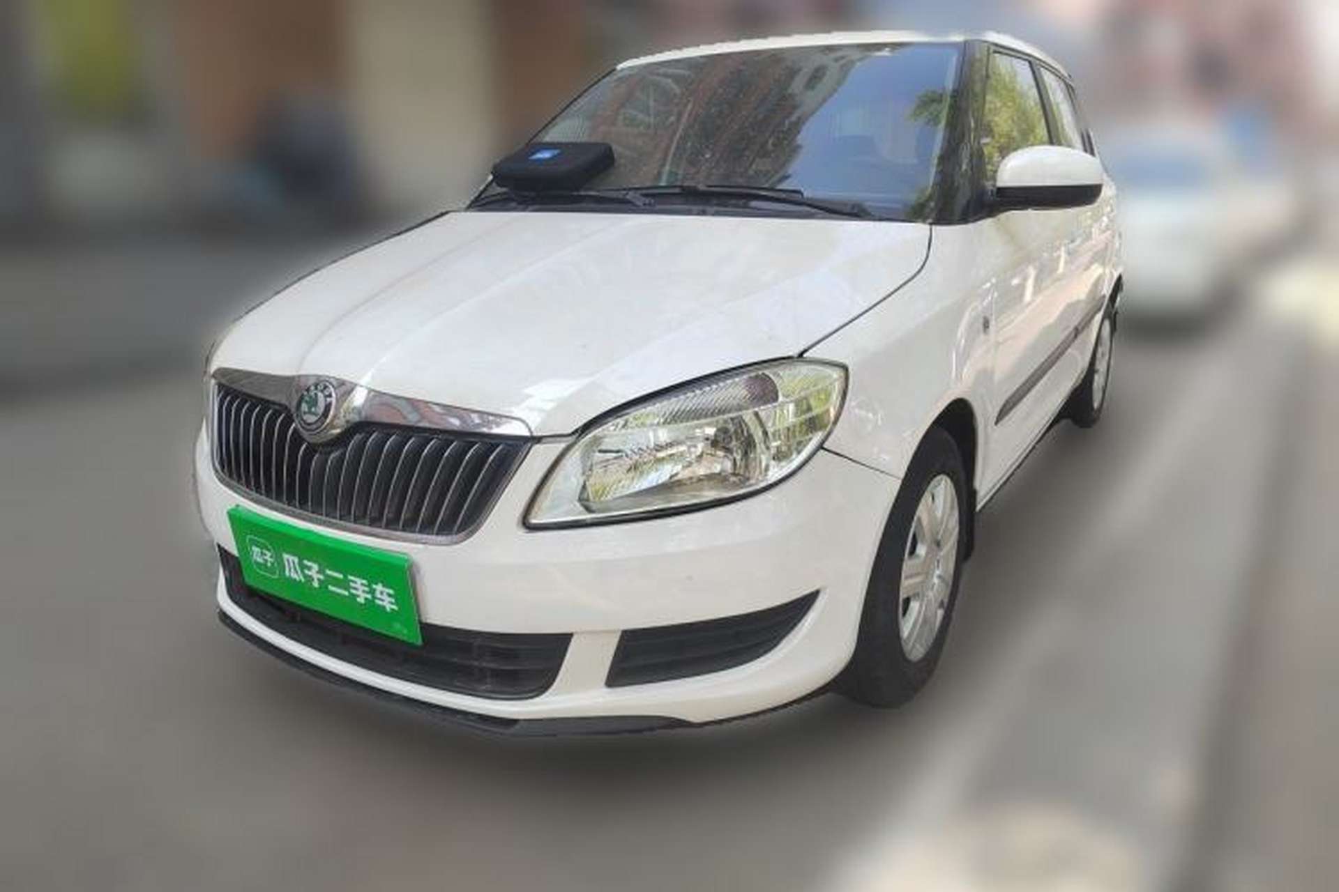 Used Skoda Fabia 2012 1.4L Automatic Crystal Edition Front Left 45 Deg