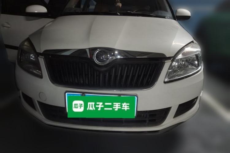 Used Skoda Fabia 2012 1.4L Automatic Crystal Edition Front