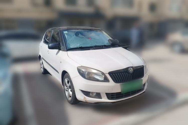 Used Skoda Fabia 2012 1.6L Manual Cool Black Edition Front Right 45 Deg