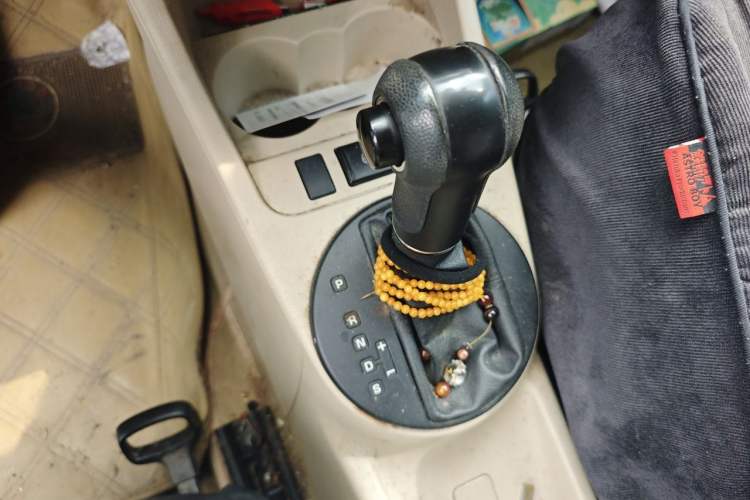 Used Skoda Fabia 2012 1.4L Automatic Crystal Edition Gear Lever