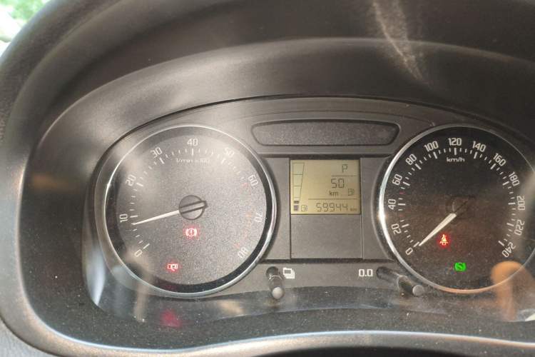 Used Skoda Fabia 2012 1.6L Automatic Sport Edition Instrument Cluster