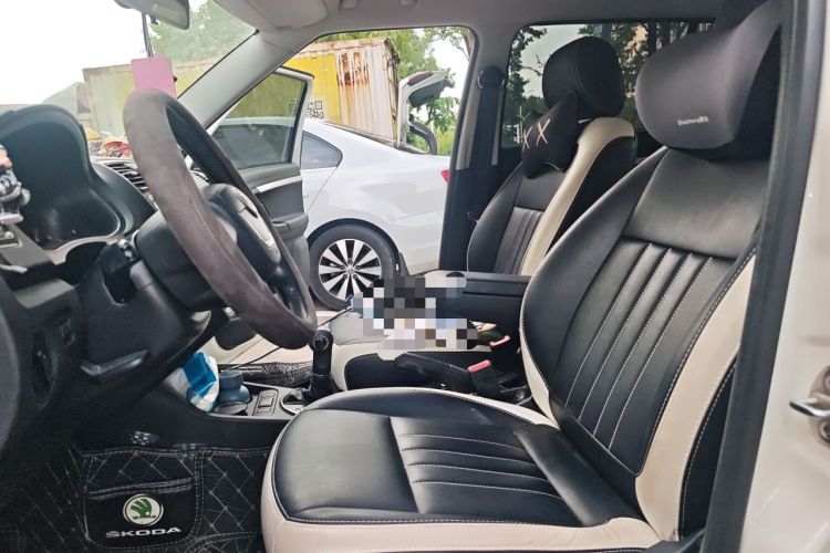 Used Skoda Fabia 2012 1.6L Automatic Sport Edition Left Front Seat