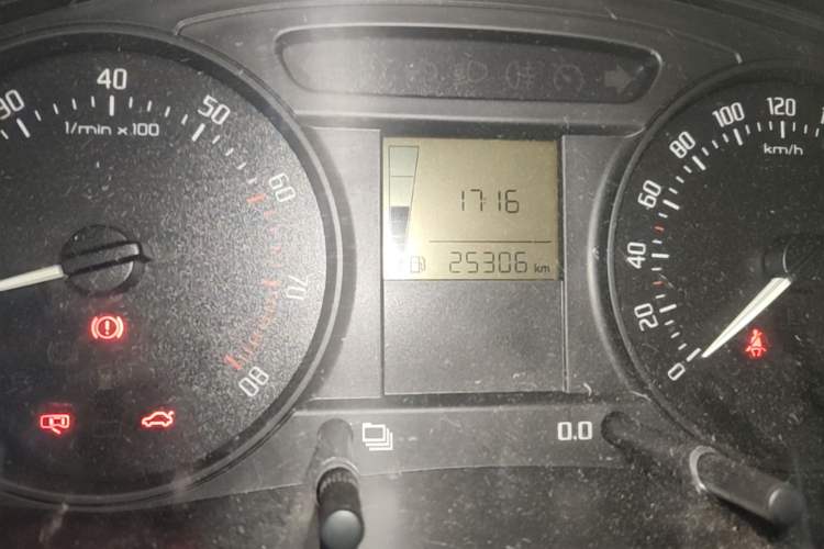 Used Skoda Fabia 2012 1.4L Manual Crystal Edition Odometer Close Up