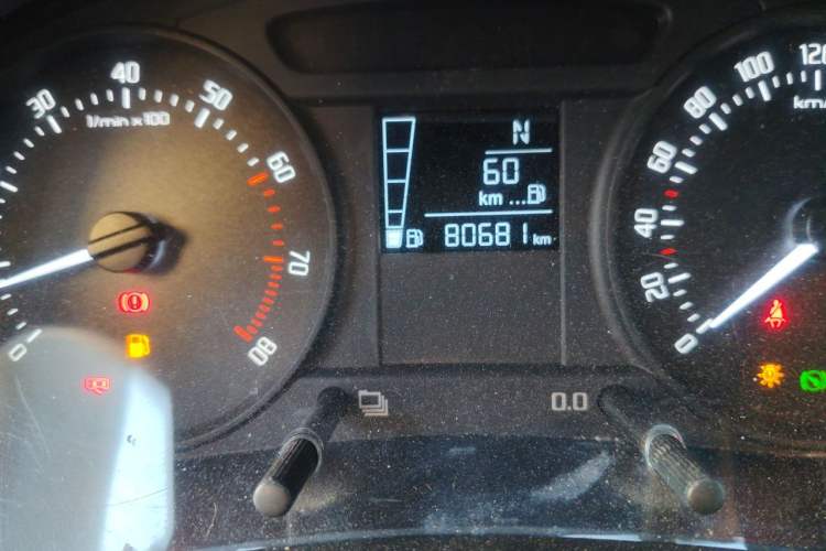 Used Skoda Fabia 2012 1.4L Automatic Crystal Edition Odometer Close Up