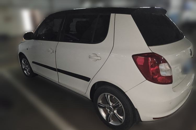 Used Skoda Fabia 2012 1.6L Manual Cool Black Edition Rear Left 45 Deg