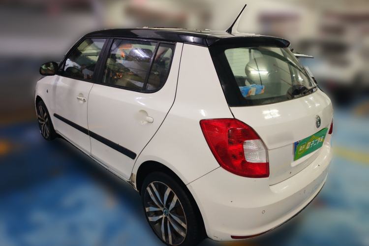 Used Skoda Fabia 2012 1.6L Automatic Cool Black Edition Rear Left 45 Deg