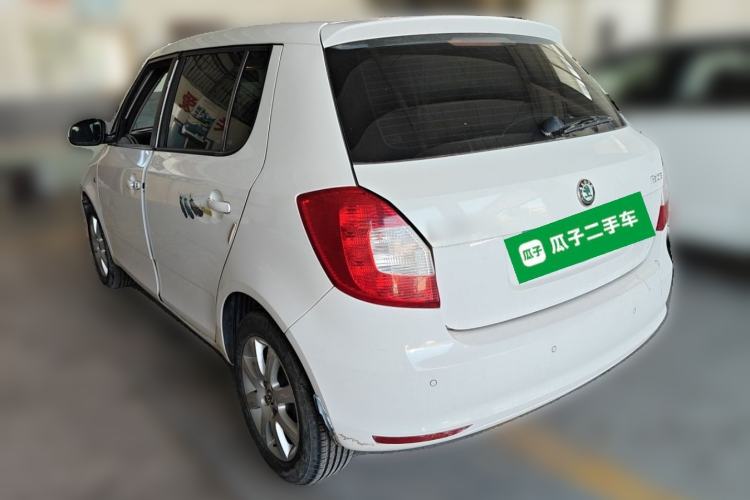 Used Skoda Fabia 2012 1.4L Automatic Crystal Edition Rear Left 45 Deg