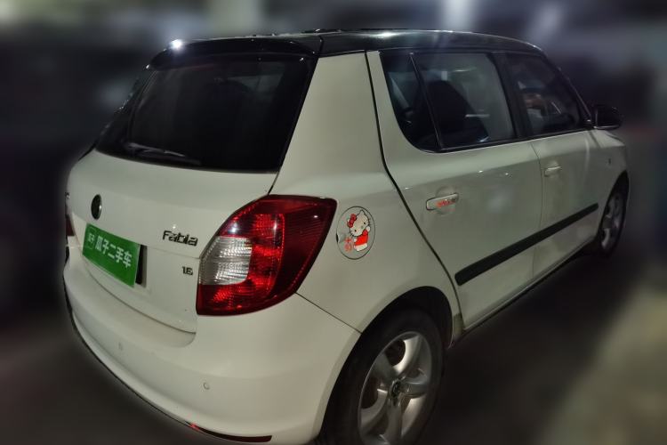 Used Skoda Fabia 2012 1.6L Automatic Cool Black Edition Rear Right 45 Deg
