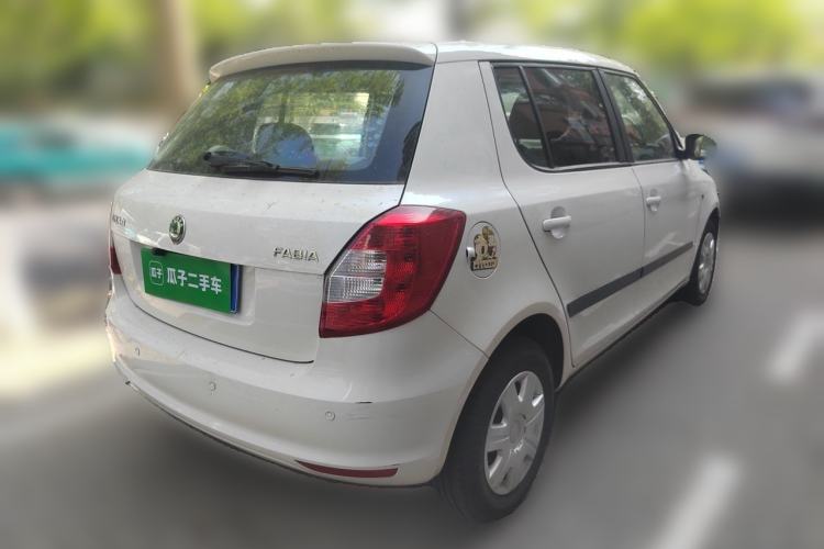 Used Skoda Fabia 2012 1.4L Automatic Crystal Edition Rear Right 45 Deg