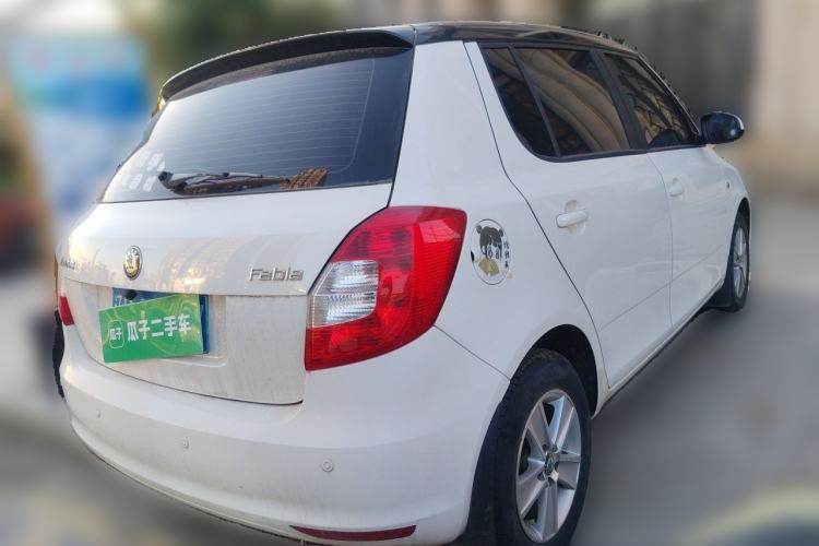 Used Skoda Fabia 2012 1.4L Automatic Crystal Edition Rear Right 45 Deg