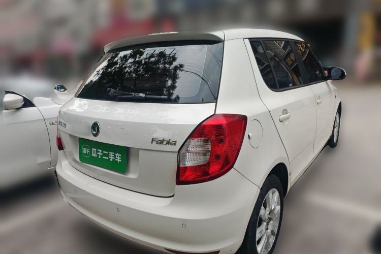 Used Skoda Fabia 2012 1.4L Manual Crystal Edition Rear Right 45 Deg