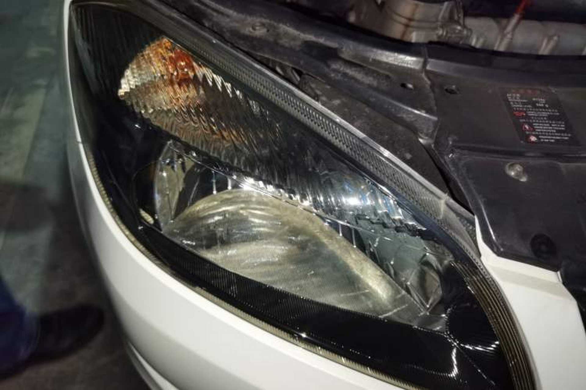 Used Skoda Fabia 2012 1.6L Automatic Cool Black Edition Right Front Headlight