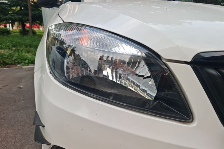 Used Skoda Fabia 2012 1.6L Automatic Sport Edition Right Front Headlight