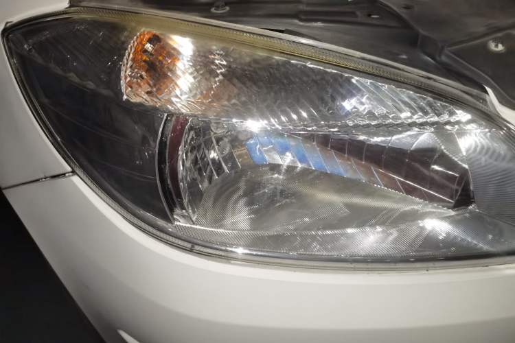 Used Skoda Fabia 2012 1.4L Automatic Crystal Edition Right Front Headlight