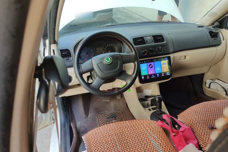 Used Skoda Fabia 2012 1.4L Automatic Crystal Edition Steering Wheel