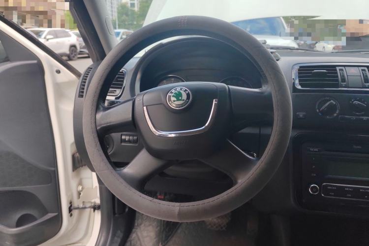 Used Skoda Fabia 2012 1.6L Automatic Sport Edition Steering Wheel