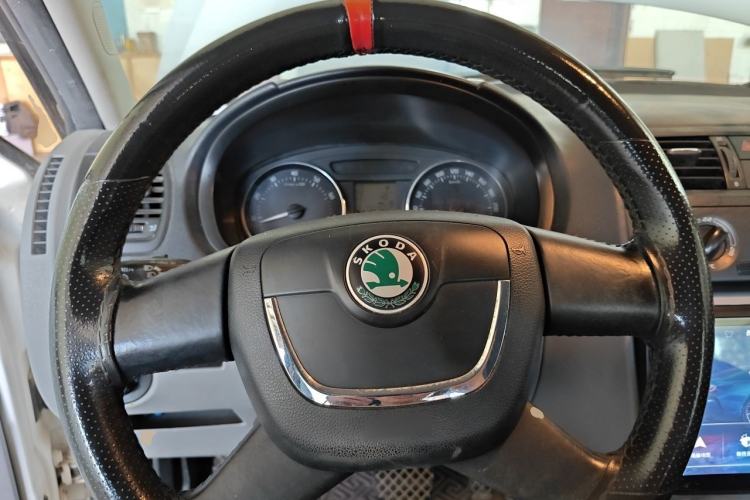 Used Skoda Fabia 2012 1.4L Automatic Crystal Edition Steering Wheel