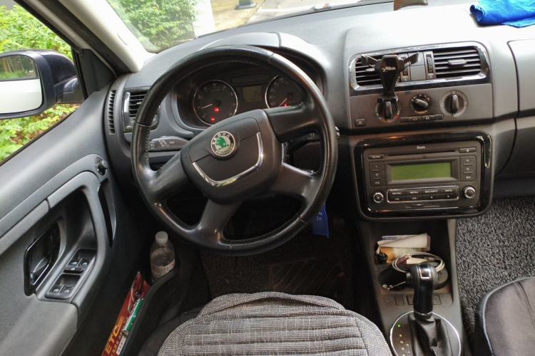 Used Skoda Fabia 2012 1.6L Automatic Sport Edition Steering Wheel
