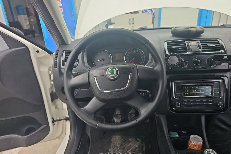 Used Skoda Fabia 2012 1.6L Manual Sport Edition Steering Wheel