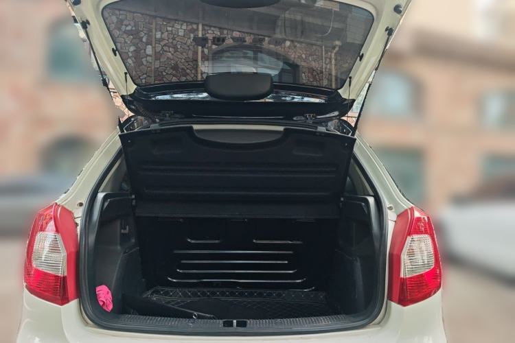 Used Skoda Fabia 2012 1.6L Automatic Sport Edition Trunk