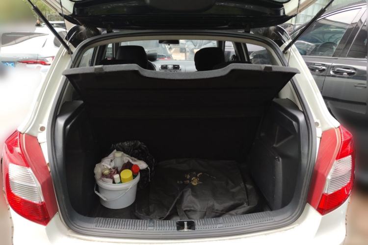 Used Skoda Fabia 2012 1.6L Automatic Cool Black Edition Trunk