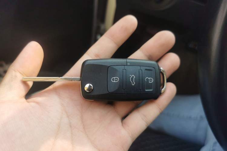 Used Skoda Fabia 2012 1.6L Automatic Sport Edition Vehicle Key