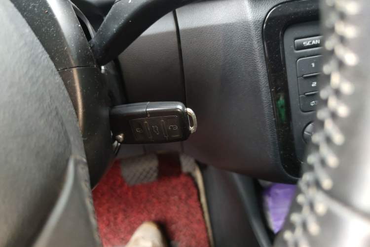 Used Skoda Fabia 2012 1.6L Automatic Cool Black Edition Vehicle Key