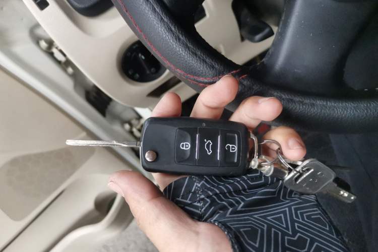 Used Skoda Fabia 2012 1.4L Manual Crystal Edition Vehicle Key