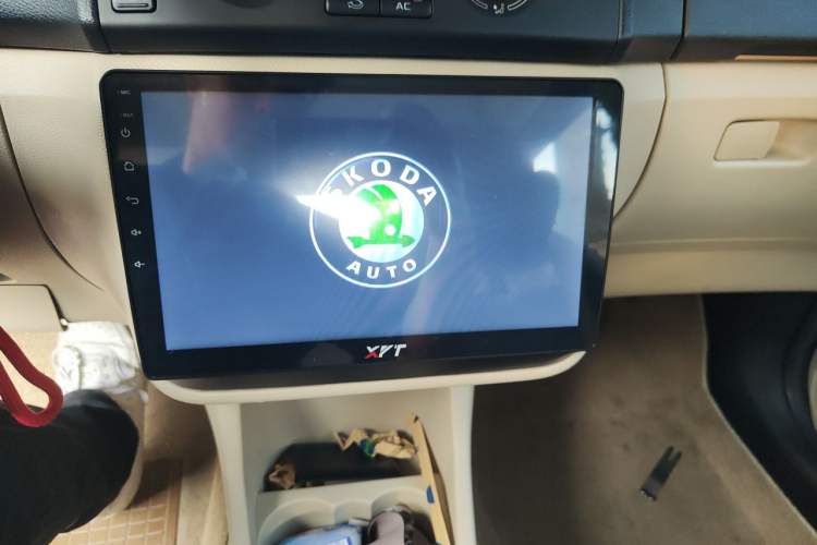 Used Skoda Fabia 2012 1.4L Automatic Crystal Edition Audio And AC Panel