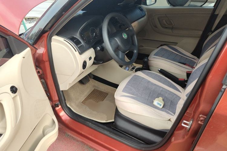 Used Skoda Fabia 2012 1.4L Automatic Crystal Edition Driver Seat