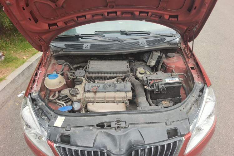Used Skoda Fabia 2012 1.6L Automatic Crystal Edition Engine Bay