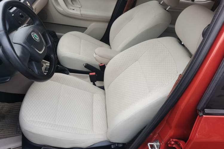 Used Skoda Fabia 2012 1.4L Automatic Crystal Edition Left Front Seat