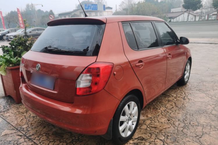 Used Skoda Fabia 2012 1.4L Automatic Crystal Edition Rear Right 45 Deg