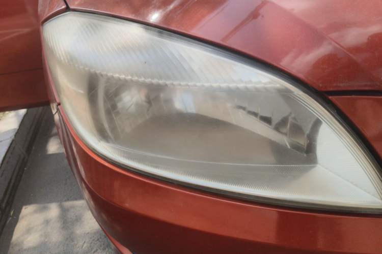Used Skoda Fabia 2012 1.4L Manual Crystal Edition Right Front Headlight
