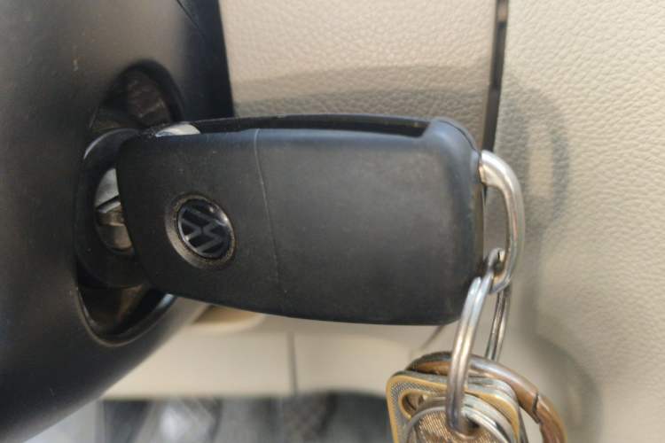 Used Skoda Fabia 2012 1.4L Manual Crystal Edition Vehicle Key