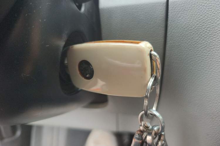 Used Skoda Fabia 2012 1.6L Automatic Crystal Edition Vehicle Key