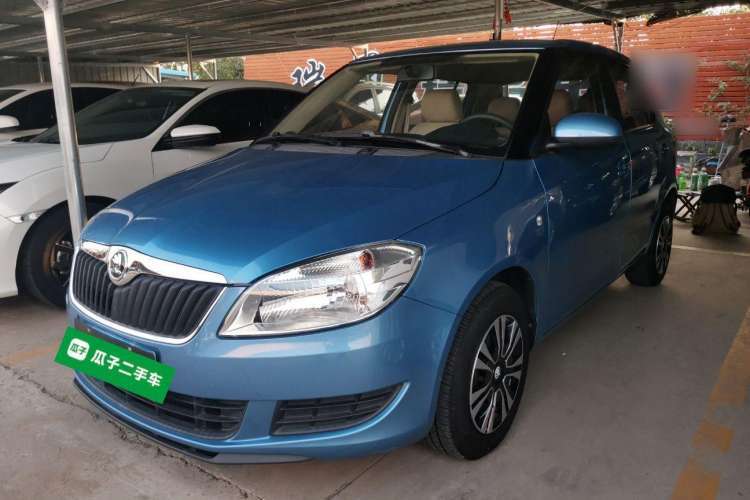 Ojetý Skoda Fabia 2014 1.4L Automatic Crystal Edition Guazi used car, China used car export, Used car for sale, Used  cars, Cheapest cars for sale