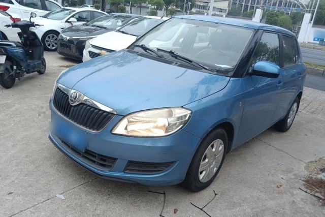 Used Skoda Fabia 2014 1.4L Automatic Crystal Edition