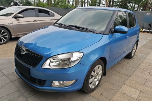 Used Skoda Fabia 2014 1.4L Automatic Crystal Edition
