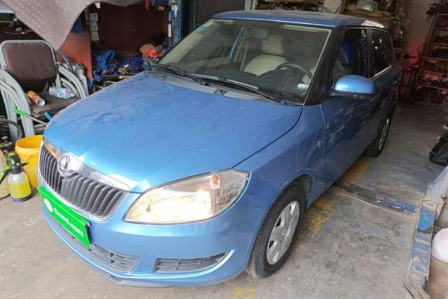 Used Skoda Fabia 2014 1.4L Manual Crystal Edition