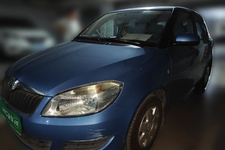Skoda Fabia 2014 1.4L Automatic Crystal Edition usata Guazi used car, China used car export, Used car for sale, Used cars, Cheapest cars for sale