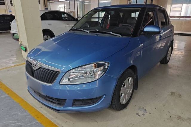 Used Skoda Fabia 2014 1.4L Manual Crystal Edition