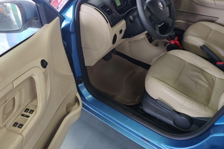 Used Skoda Fabia 2014 1.4L Automatic Crystal Edition Driver Seat