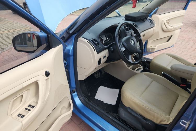Used Skoda Fabia 2014 1.4L Automatic Crystal Edition Driver Seat