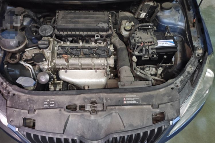 Used Skoda Fabia 2014 1.4L Automatic Crystal Edition Engine Bay